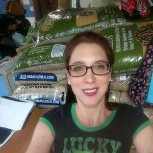 Meet your Posher, Stephanie